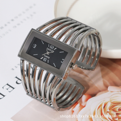 Amaranthe Velours Watch
