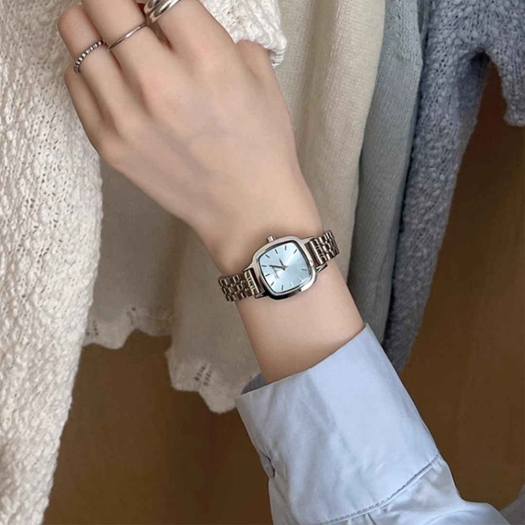 Avelisse Monarque Watch