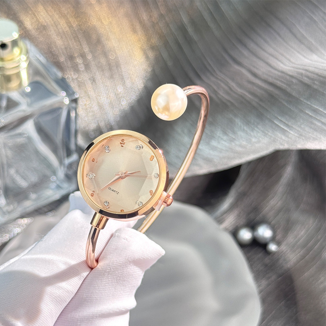 Aurelisse Noir Watch