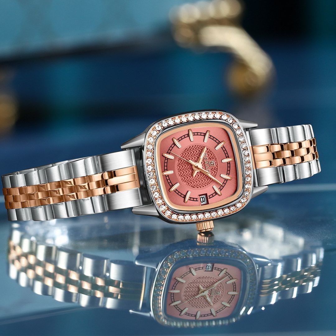Aurora Grace Watch
